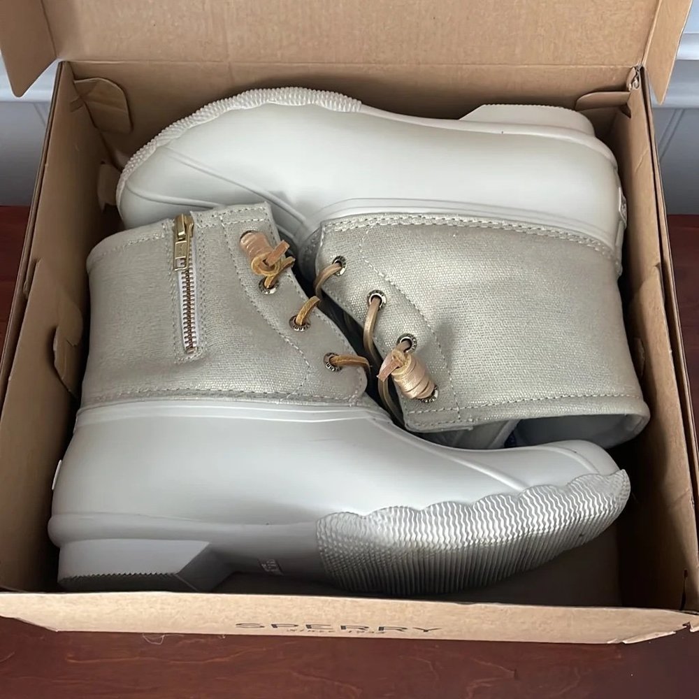 Sperry saltwater sparkle gold boots